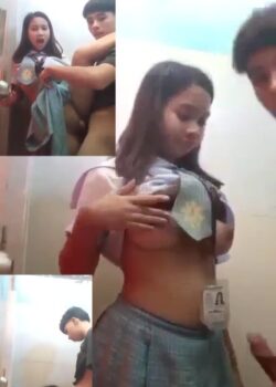Compañeritos culiando en el baño de la prepa 25