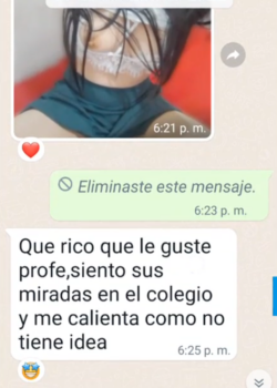 Alumna manda nudes a su profesor 11