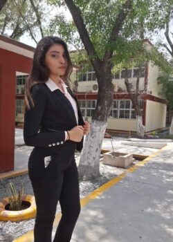 Pendeja trola filtrada cogiendo con su novio 25