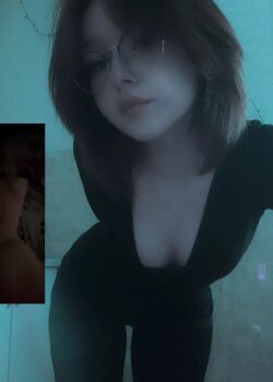 Sacandole nudes a la novia trolita de mi amigo 10